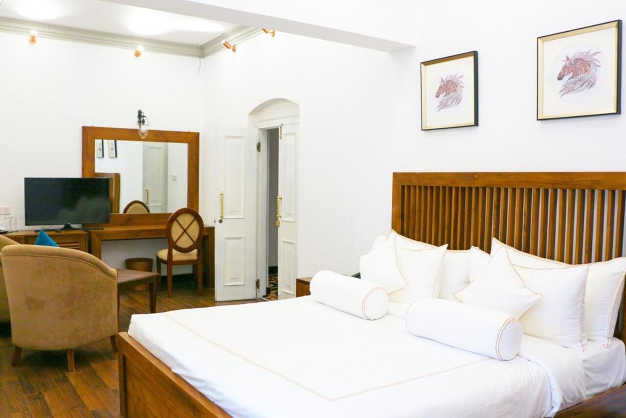 The Clovelly Bungalow نوفارا إيلِيا المظهر الخارجي الصورة